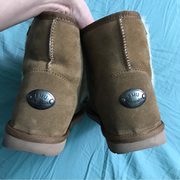 Emu Lara Sheepskin Platinum Boots - Picture 6 of 15